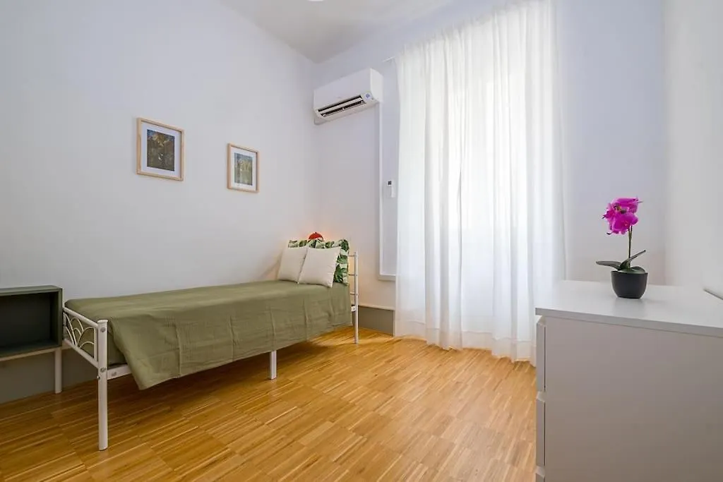 Ht La Spezia Bilo Apartment Rome 0*,